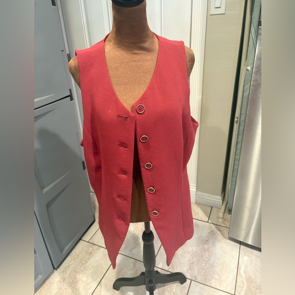 Women's Red Sleeveless Blouse
